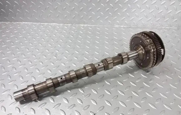 Mercedes-Benz C W204 Camshaft A2720510639 A2720502508 2720510639