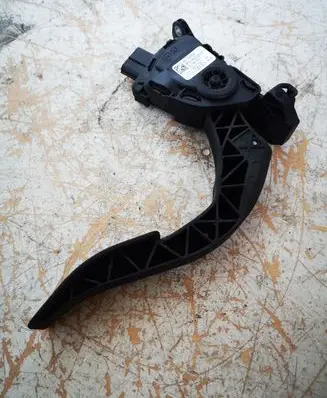 Audi Q5 SQ5 Accelerator throttle pedal 8K1723523A
