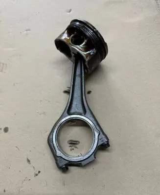 Jaguar F-Pace Connecting rod/conrod 