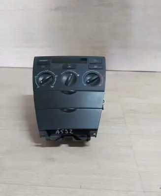 Toyota Corolla E120 E130 Other switches/knobs/shifts E12PANELNAWIEWU