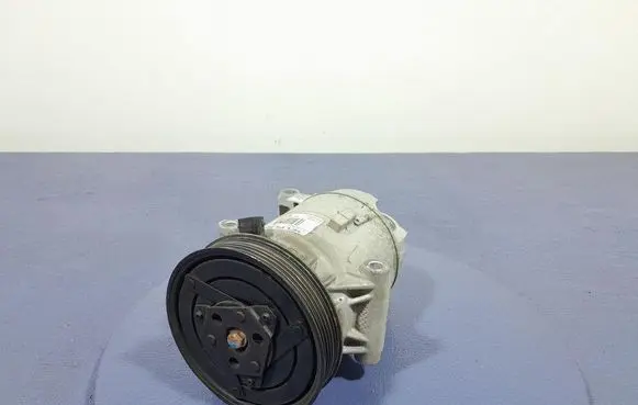 Renault Scenic II - Grand scenic II Air conditioning (A/C) compressor (pump) 8200470242