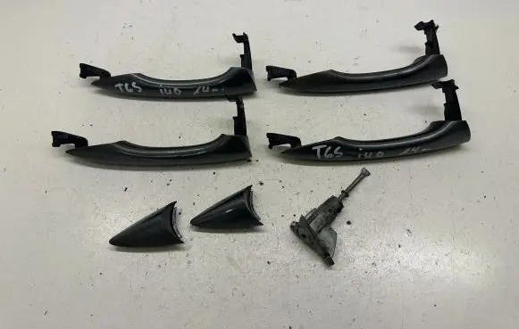 Hyundai i40 Front door exterior handle T6S