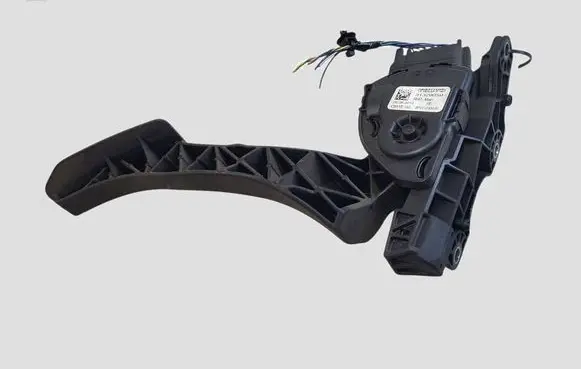 Volvo V60 Accelerator throttle pedal 31329059