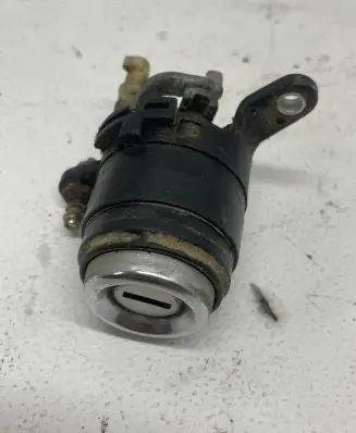 Audi Coupe Tailgate exterior lock AH8058