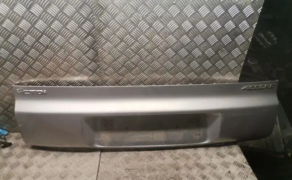 Honda Accord Tailgate trim 74890sedzz10