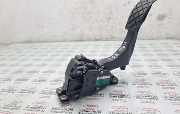 Volkswagen Fox Accelerator throttle pedal 6Q1721503C