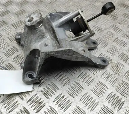 Audi Q7 4M Engine mounting bracket 4M0199308BM