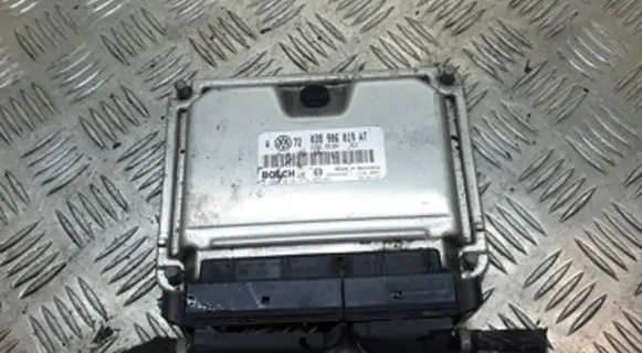 Volkswagen Golf IV Engine control unit/module 038906019 0281010974