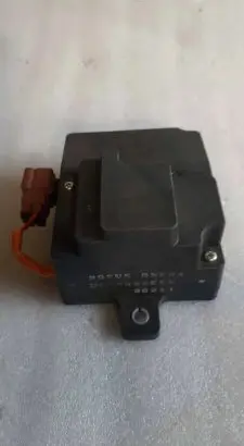 Nissan Leaf I (ZE0) Relay mounting block 295053NF0A 32211