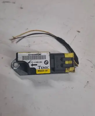 BMW 5 E39 Airbag deployment crash/impact sensor 6902054