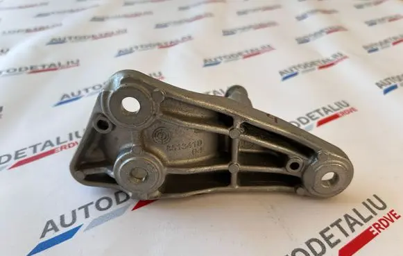 BMW 2 F45 Engine mounting bracket 8513419 11118513419