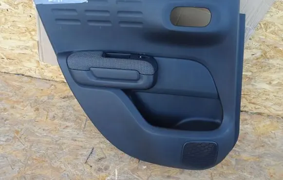 Citroen C3 Aircross Front door card panel trim 475853623 0PX51075 521925174432