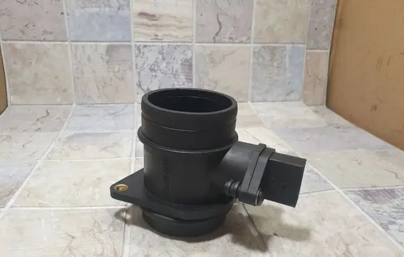Seat Alhambra (Mk1) Mass air flow meter AMMQ19611