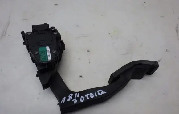 Audi A8 S8 D3 4E Accelerator throttle pedal
