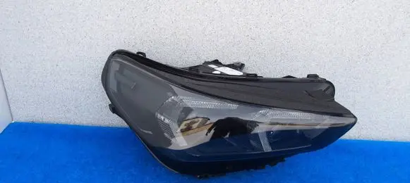 BMW X1 U11 Headlight/headlamp 5A9A236