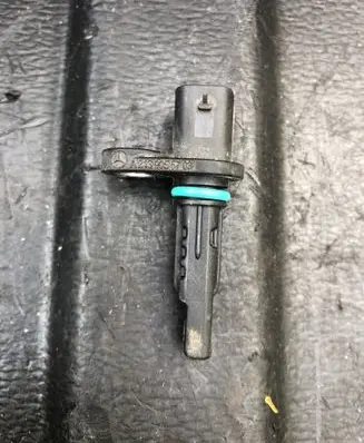 Mercedes-Benz E W238 ABS wheel speed sensor A2139055703