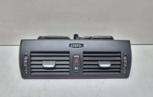 BMW 3 E90 E91 Dash center air vent grill 3415965
