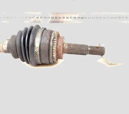 Toyota Avensis T220 Front driveshaft