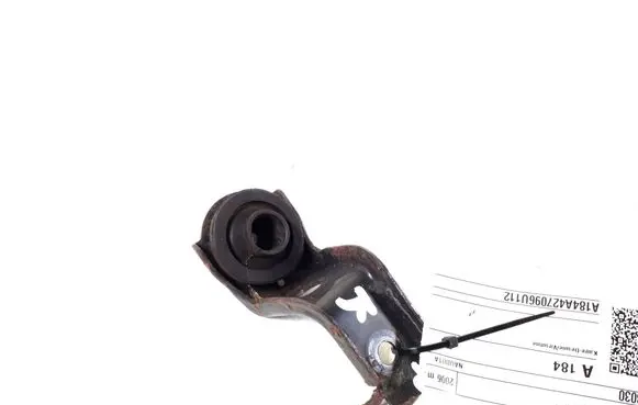 Toyota RAV 4 (XA30) Radiator mount bracket 16533-28030