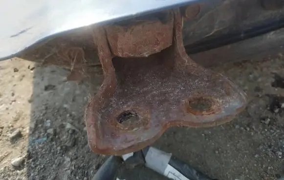 Toyota Corolla E120 E130 Front door upper hinge