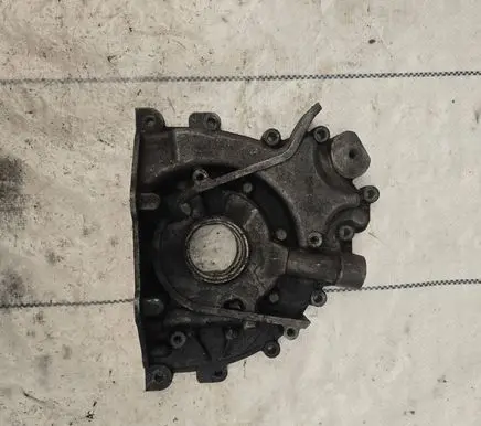Land Rover Discovery 3 - LR3 Oil pump 4r8q6600ad