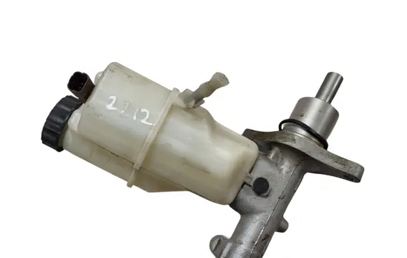 Peugeot 508 Master brake cylinder 9646980980