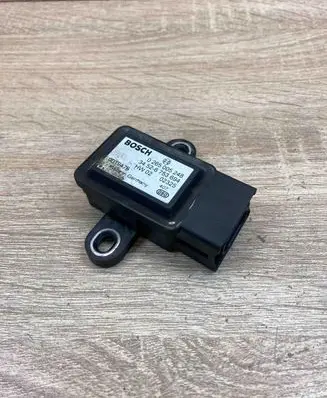 BMW 3 E46 ESP acceleration yaw rate sensor 6753694 0265005248