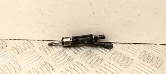 Peugeot 3008 III Fuel injector 9841159780