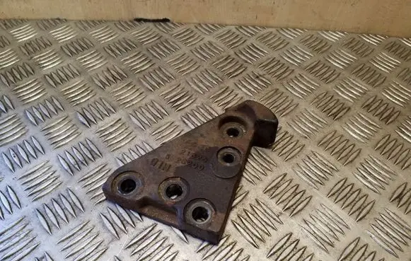 Hyundai ix35 Engine mounting bracket 218252S200
