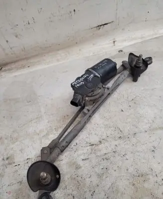 Toyota Prius (XW20) Front wiper linkage and motor 8511047080