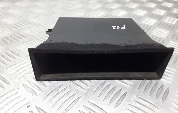 Nissan Primera CD/DVD changer 68102AV700