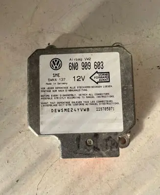 Volkswagen Golf III Airbag control unit/module 6N0909603 22970507 5WK4137