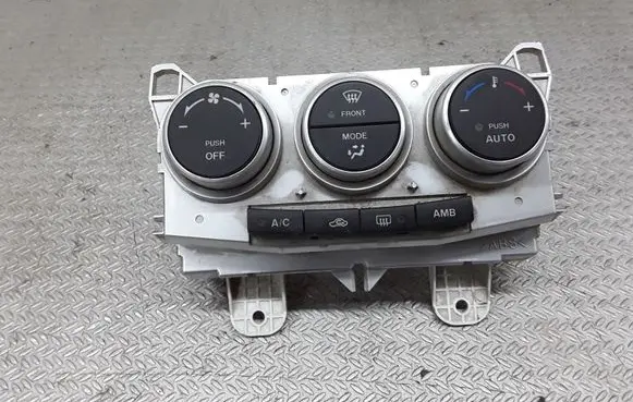 Mazda 5 Climate control unit K1900CC30A