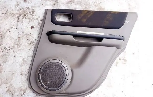 Nissan X-Trail T30 Rear door card panel trim 829508H701