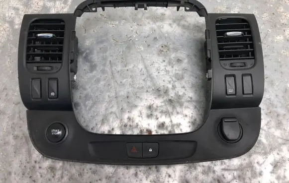 Renault Trafic III (X82) Radio/GPS head unit trim 93452451BILI 93452451