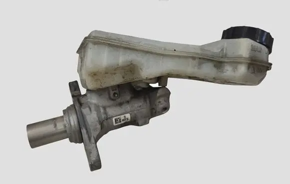 Volvo V40 Master brake cylinder 31329330