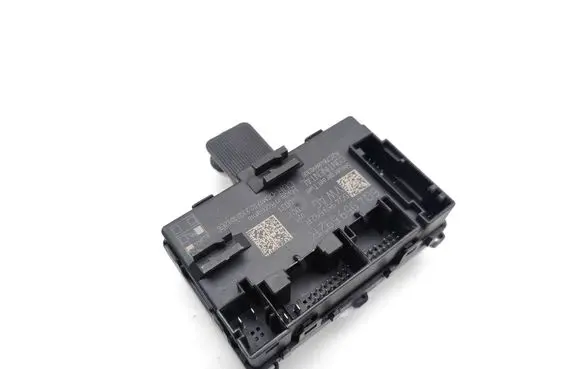 Skoda Octavia Mk4 Door control unit/module 5Q4959592R A2C7848890300
