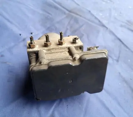 Nissan Primera ABS Pump 0265800308 29206300122