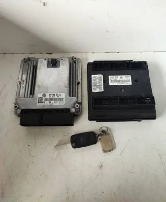 Volkswagen Transporter - Caravelle T5 Engine ECU kit and lock set 7H0937049Q 28016970 070906016AJ