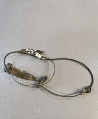 Toyota Avensis T270 Rear ABS sensor wiring 