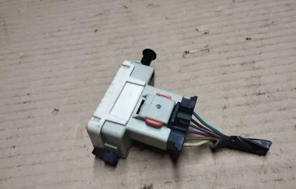 Chrysler Pacifica Brake pedal sensor switch 56045043AG