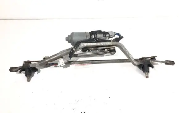 Toyota Auris 150 Front wiper linkage and motor 85110-02190