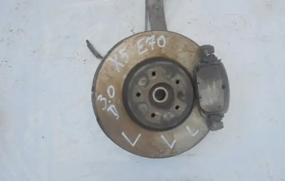 BMW X5 E70 Front wheel hub spindle knuckle 8965874