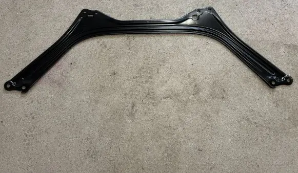 BMW 4 G22 G23 G24 G26 Front strut bar 7423989