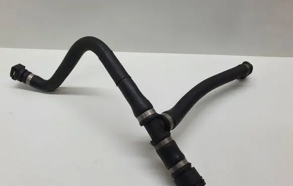 BMW 5 E60 E61 Engine coolant pipe/hose 738000765
