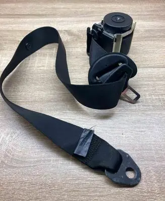 BMW 5 E60 E61 Front seatbelt 601629800D