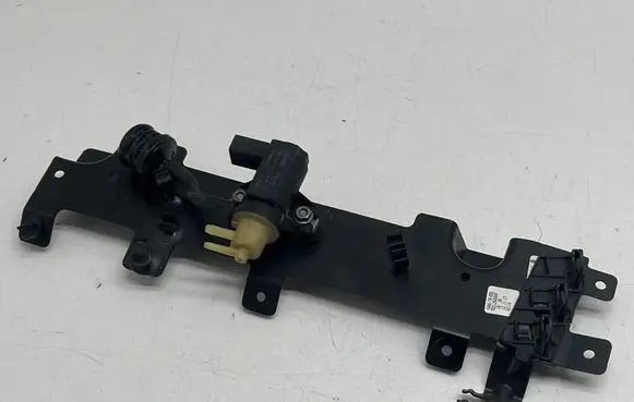 Volkswagen Transporter - Caravelle T6 Turbo solenoid valve 1K0906627A 7E0131563