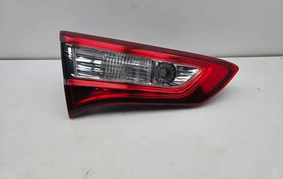 Toyota Yaris Tailgate rear/tail lights 25113 0000 0D206