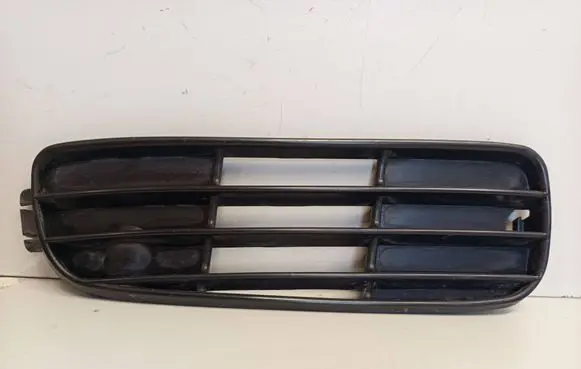 Audi 80 90 S2 B4 Front bumper lower grill 8A0807346A