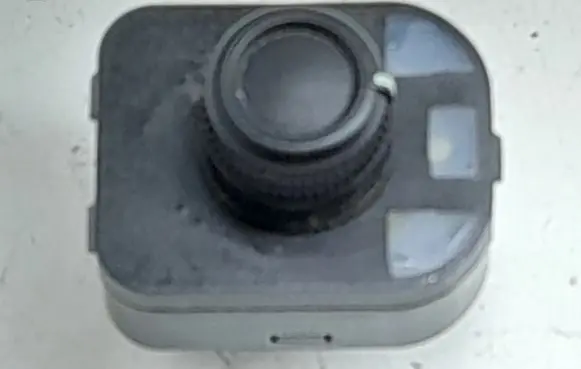 Audi A4 S4 B8 8K Wing mirror switch 8K0959565